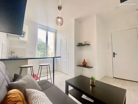 t1 refait à neuf + parking