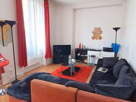 sous location t2 45 m2 1 an porte de clichy