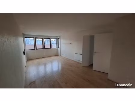 2 pièces lumineux au calme