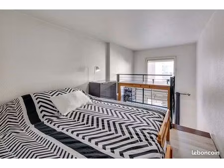 particulier vend t2 duplex 30 m² résidence logifac belles lettres - 129 000