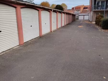 garage dans résidence privée