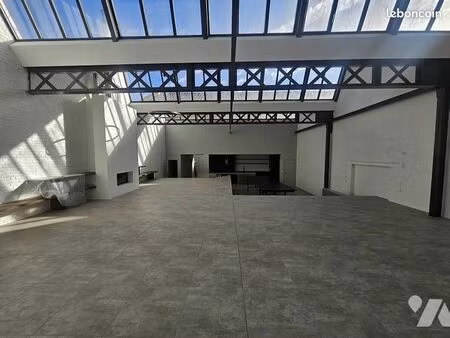 local divers 323 m² warneton