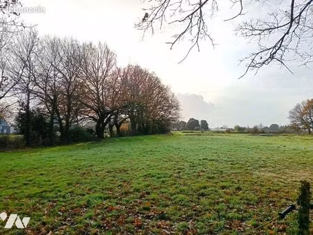 terrain 900 m² st lyphard