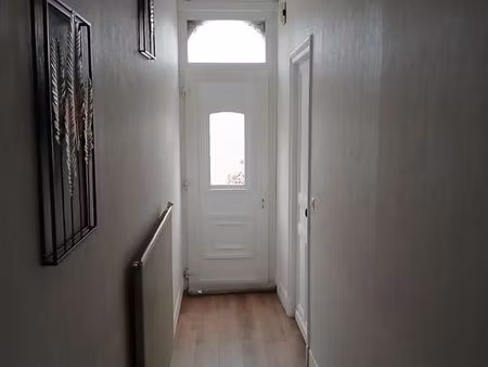 maison a louer au février sur cambrai a 1cdi ou 2 cdi obligatoire soit 3 fois le loyer 670