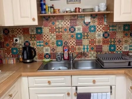 maison t3 non meublée location 2 chambres courette métro école