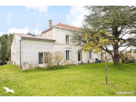 maison 14 pièces 415 m²