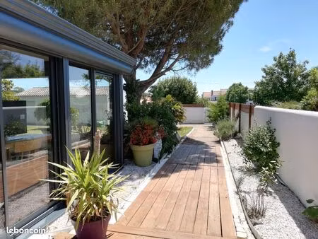 ?? maison de plain-pied extraordinaire à lauzières ??