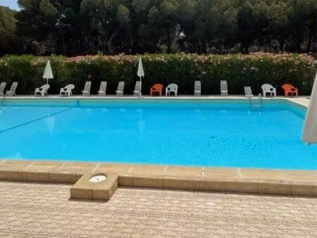 piscine tennis plage