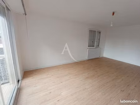 studio 1 pièce 38 m²