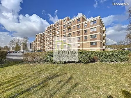 studio 1 pièce 27 m²