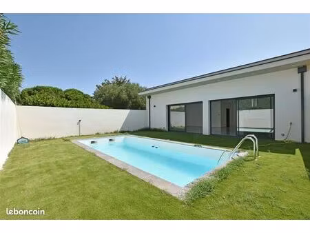 villa 4 pièces 142 m²