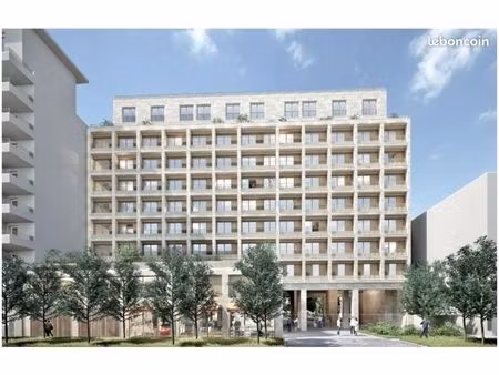 boutique 325 m² courbevoie