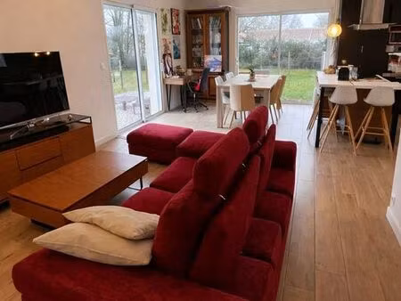 maison lumineuse de plain-pied 79 m² avec jardin  à 400 m du bourg de sainte-foy