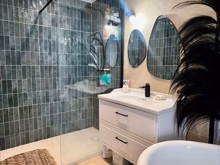 belle maison de village rénovée avec terrasse