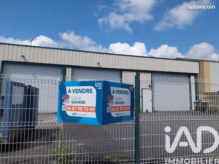 immeuble 853 m² lécousse