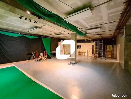 local d'activité 230 m²