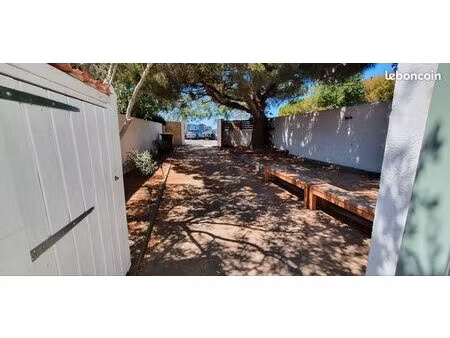 charmante maison face au port