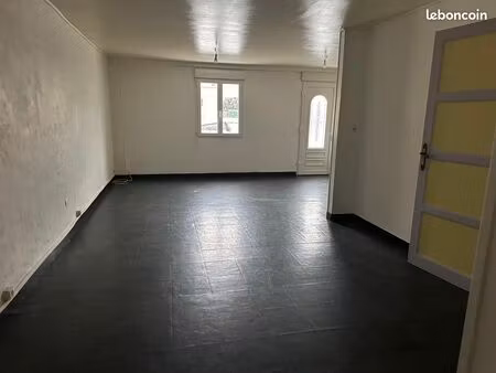 maison de ville à louer