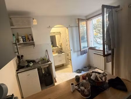 loue studio 21m2 refait à neuf