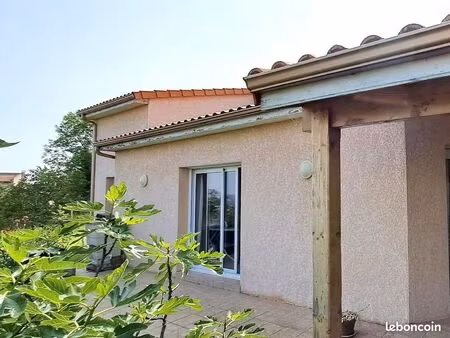 villa 6 pièces 163 m²
