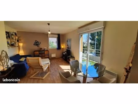 t3 meublé  lumineux de 63 m2