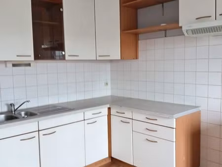 loue appartement de 54 m2 près centre de vitré  libre