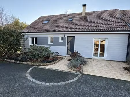 pavillon 6 pièces 151 m²