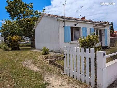 maisont3 à rénover sur beau terrain de 600 m2