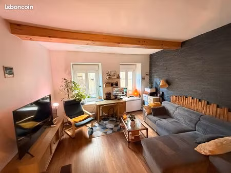 maison de bourg rénovée 85m2 saint amant tallende