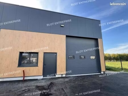 local d'activité 200 m²