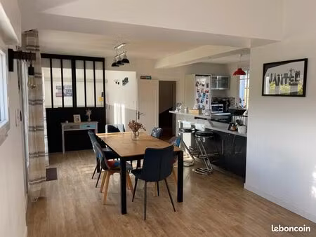 maison lumineuse 100 m² – quartier calme  proche forêt et école