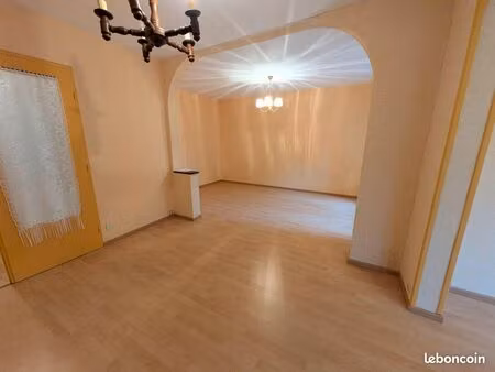 appartement 5 pièces 103 m²