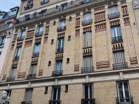 appartement 2 pièces libre le 15 janvier