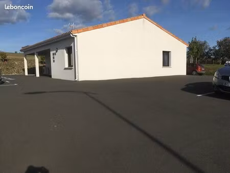 local professionnel à chaniers