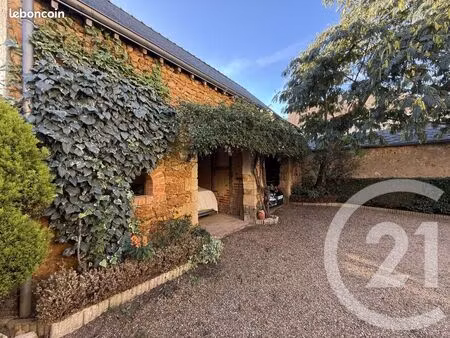maison de village 10 pièces 300 m²
