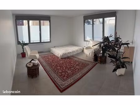 location cabinet/bureau