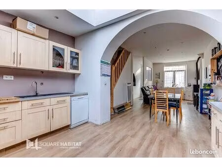 maison de ville 4 pièces 90 m²