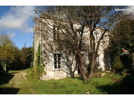 propriété 8 pièces 180 m²