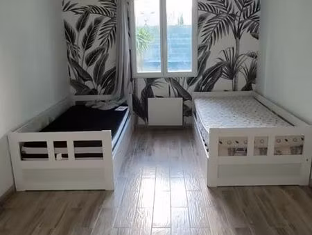 maison à louer dans une petite impasse