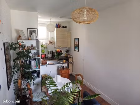 coup de cœur - vincennes centre : charmant t2 refait à neuf avec combles