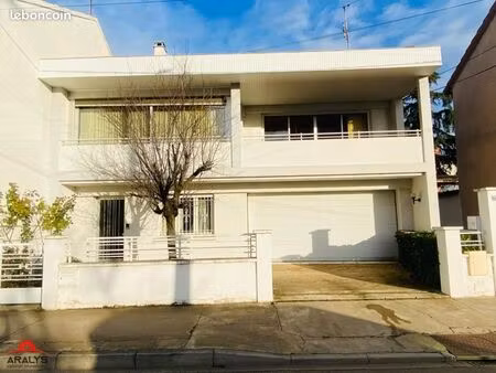 maison de ville 6 pièces 160 m²