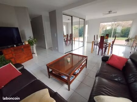 maison 7 pièces 146 m²