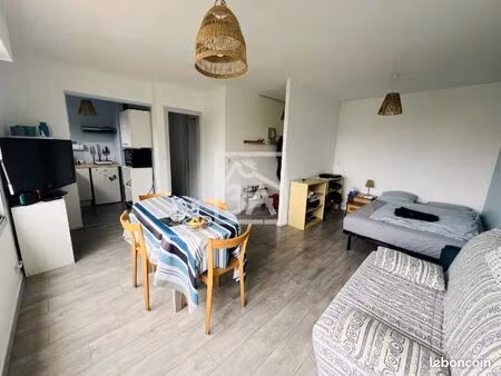 studio 1 pièce 33 m²