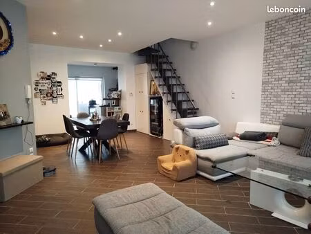 appartement duplex t4 – 101 m² – véranda  terrasse et cave – centre-ville