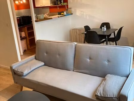 t2 meublé - proche gare