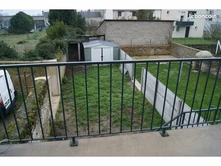 a louer t3 mayet 72360