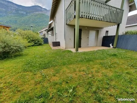 t2 rez-de-jardin + garage mery