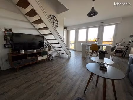 charmant duplex - bail mobilité (10 mois) - proche métro et tous commerces