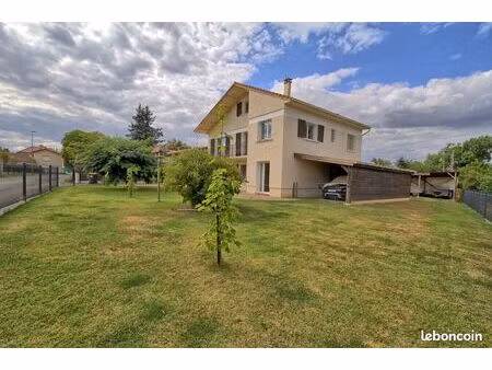 maison 7 pièces 181 m²