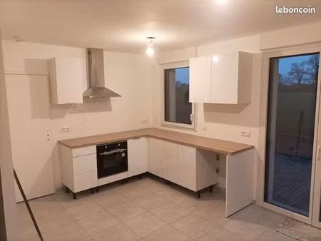 location maison lieuron 84m²